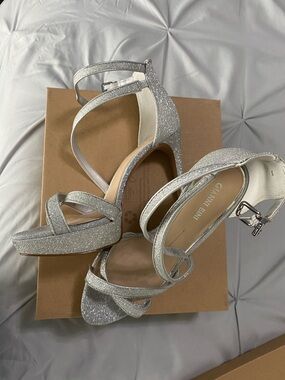 Gianni Bini Silver Glitter Strappy Platform Sandals